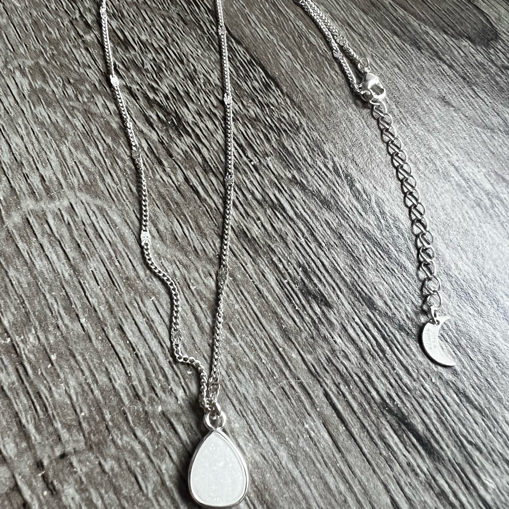 Luna Norte Druzy Quartz Elegant Silver over brass Teardrop Pendant Necklace